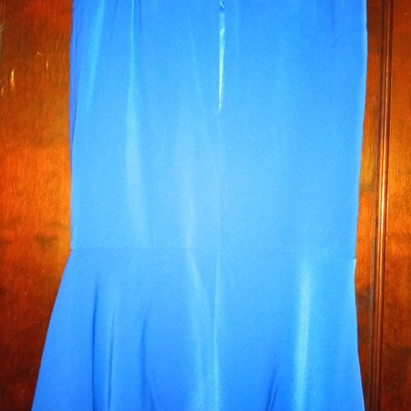 CHURCH/WORKFLOW!! 2-piece royal blue printed skirt suit - Picture 6 of 10